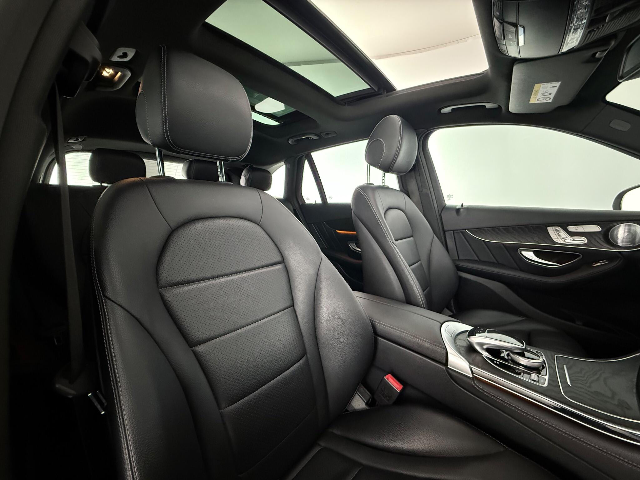 Mercedes-Benz GLC view 29