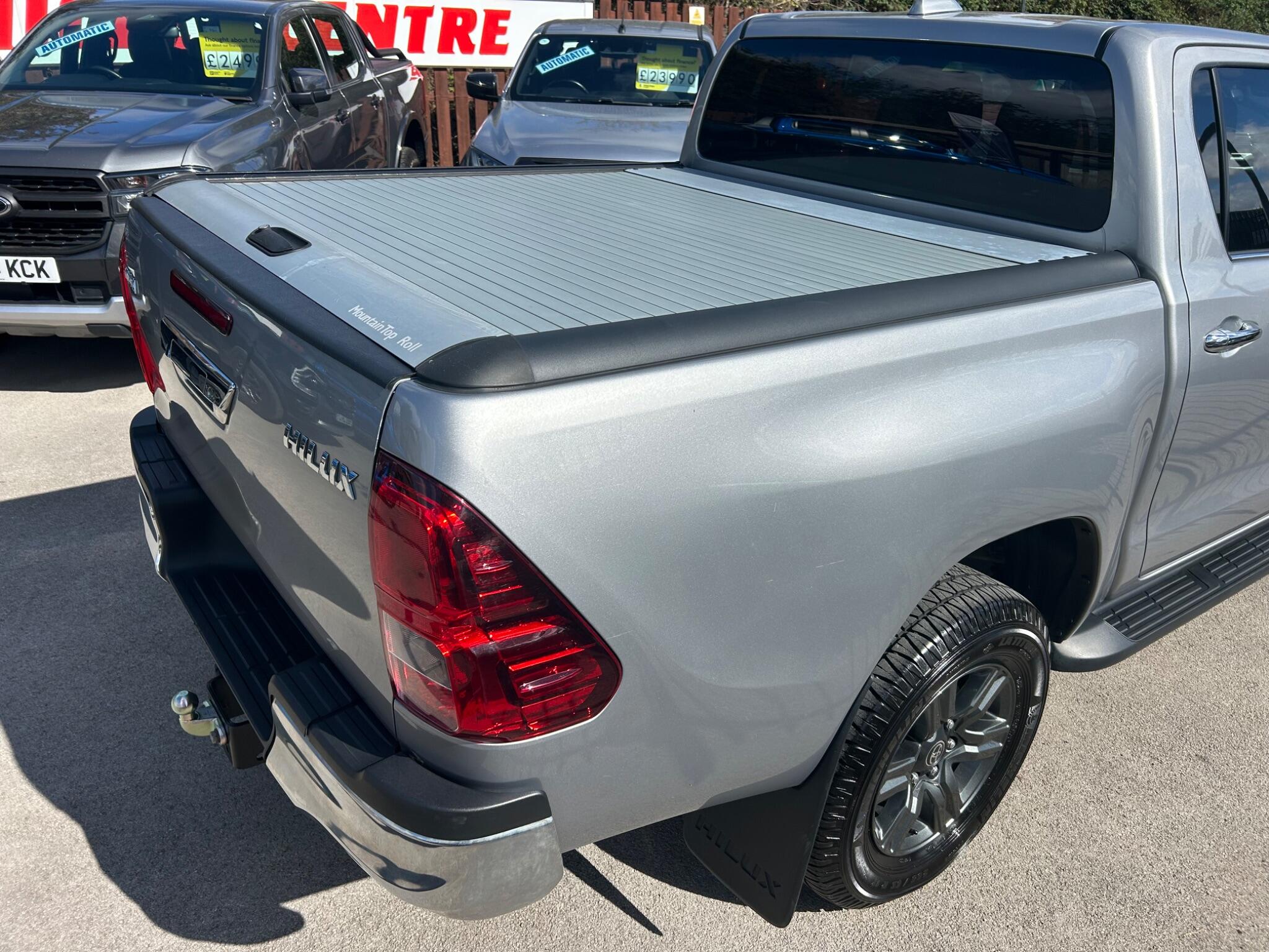 Toyota Hilux view 49