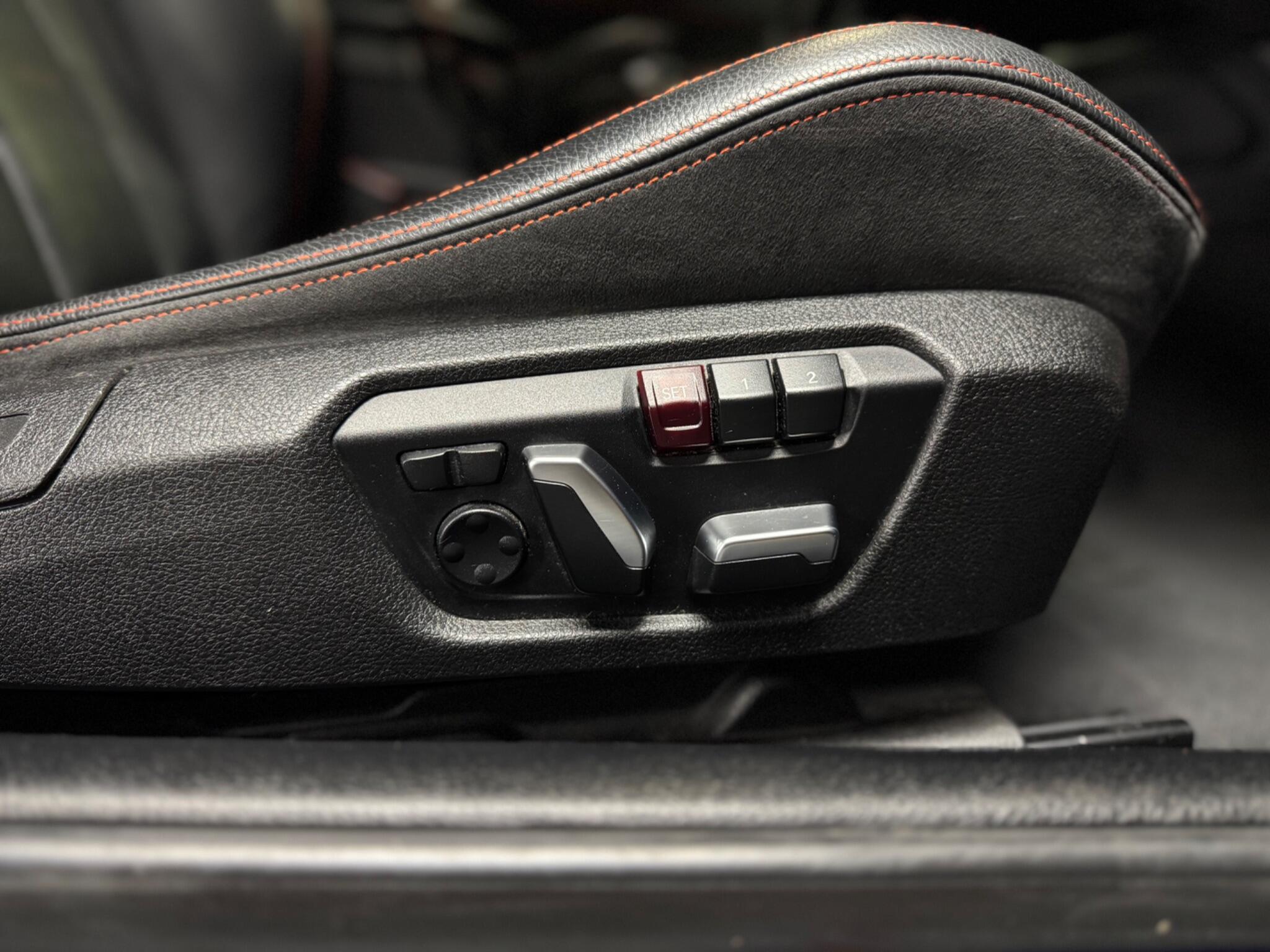 BMW M2 view 32