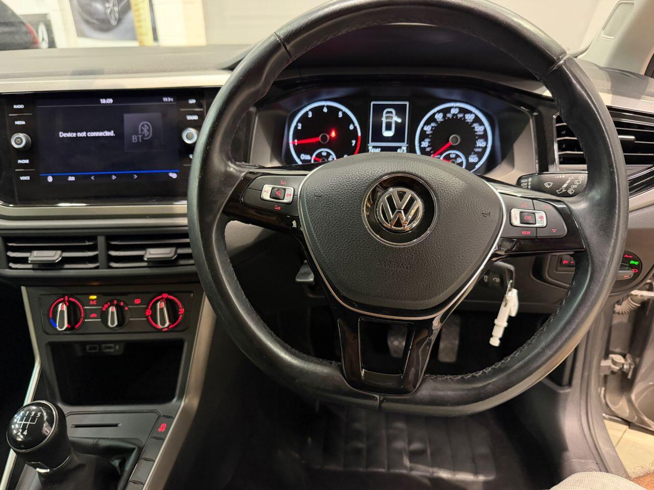 Volkswagen Polo view 13