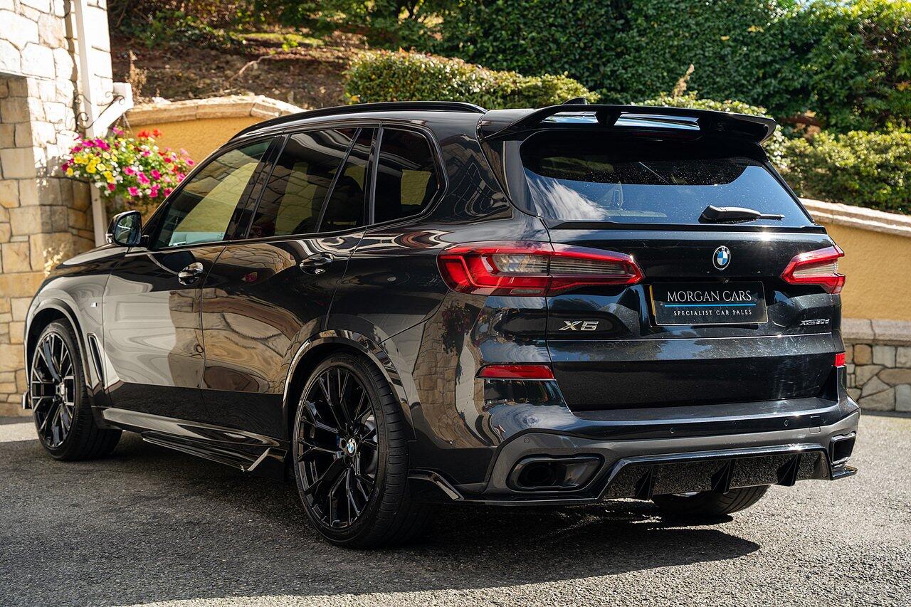 BMW X5 view 6