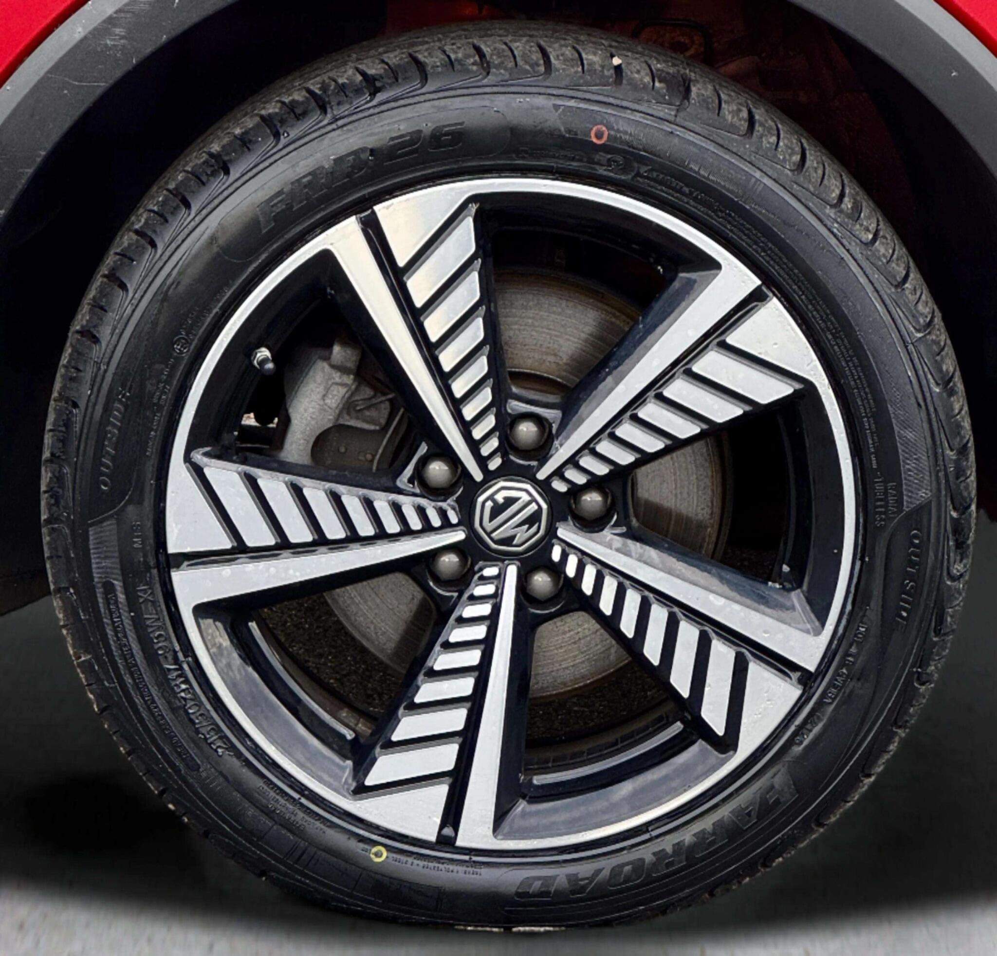 MG ZS view 77