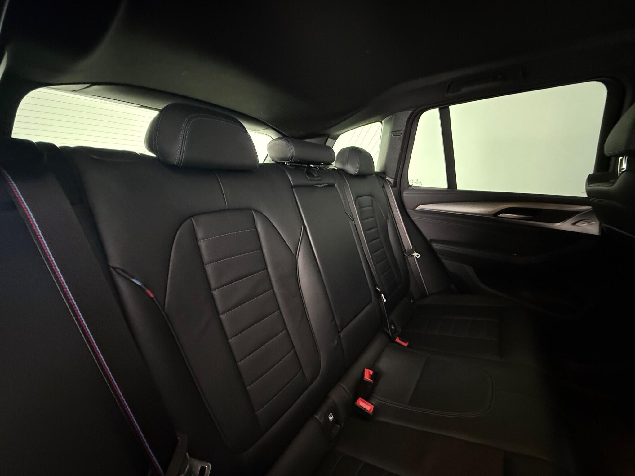 BMW X3 view 32