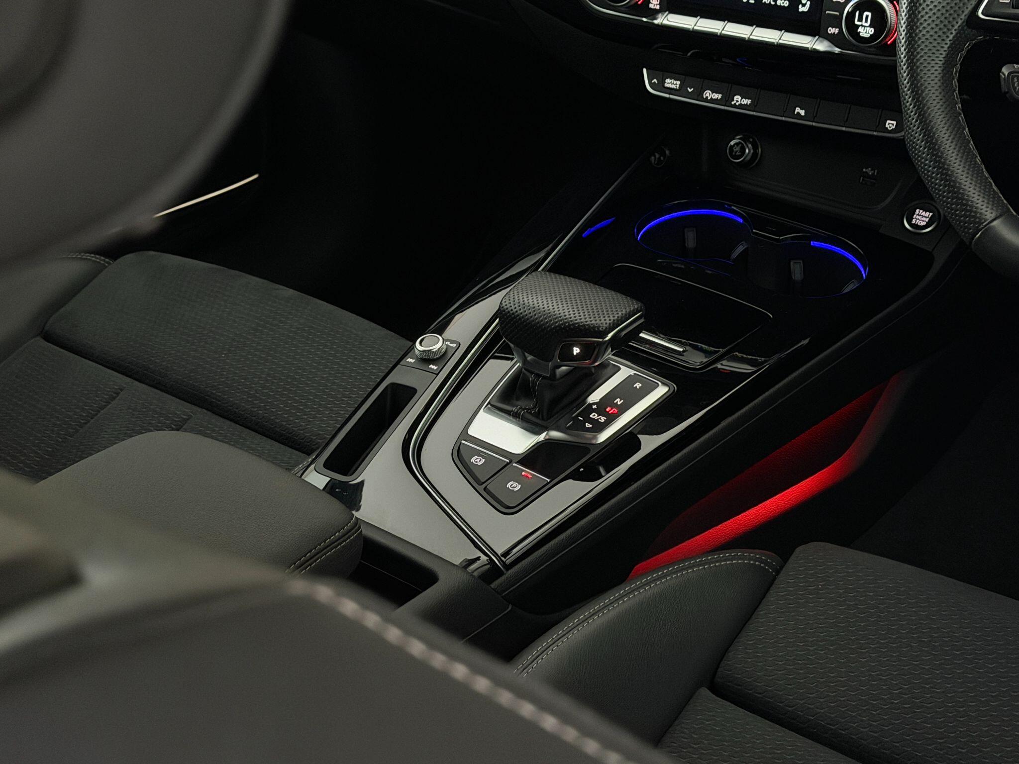 Audi A4 view 23