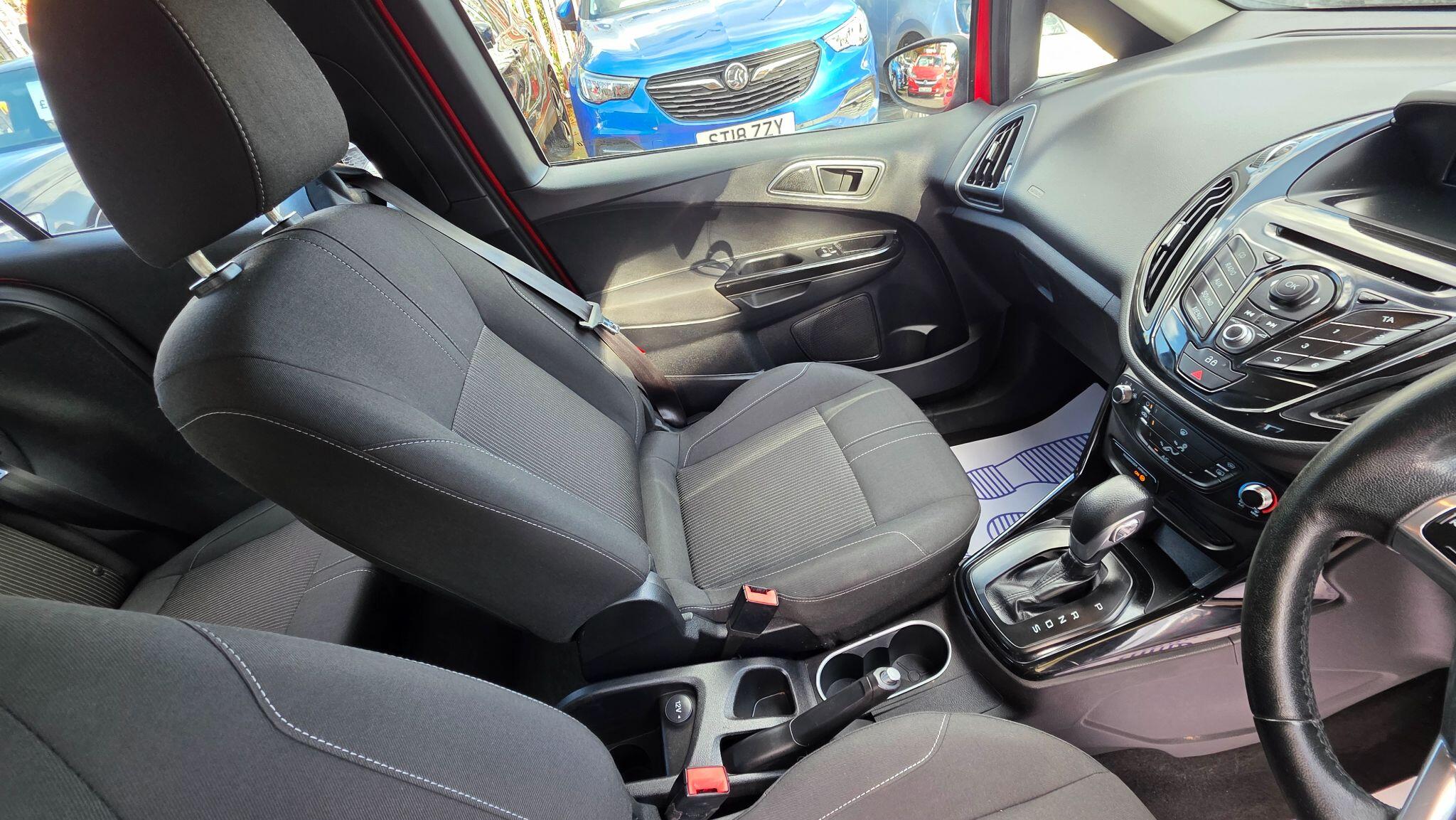 Ford B-Max view 25