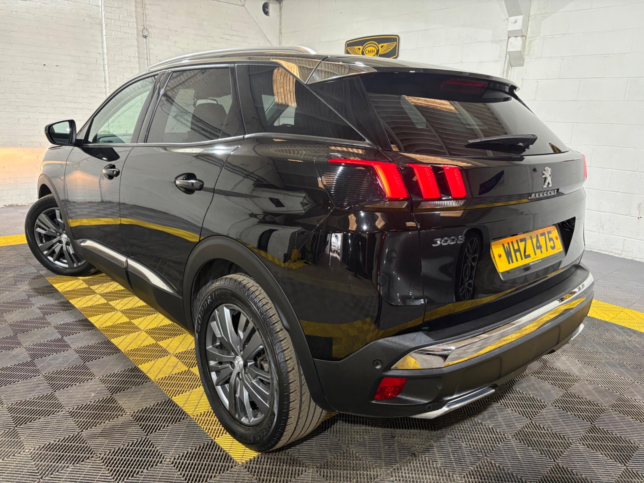 Peugeot 3008 view 7