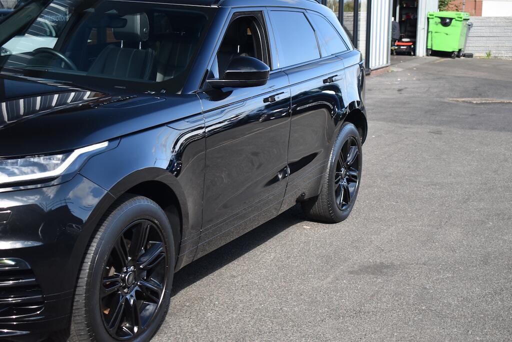 Land Rover Range Rover Velar view 25