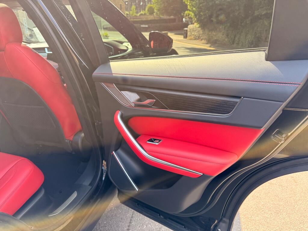 Jaguar F-Pace view 57