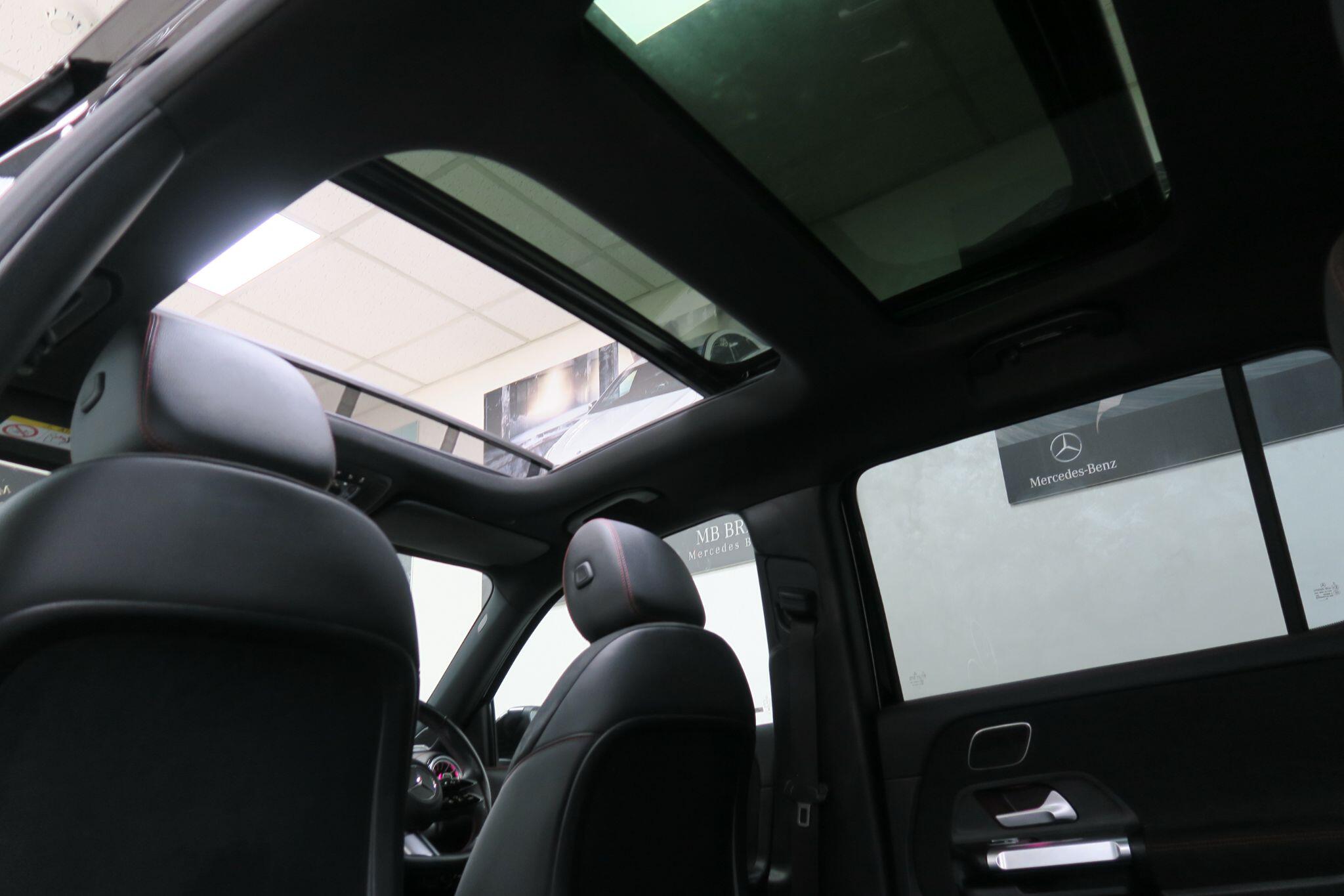 Mercedes-Benz EQB view 10