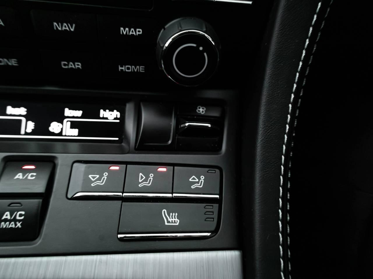 Porsche Cayman view 26