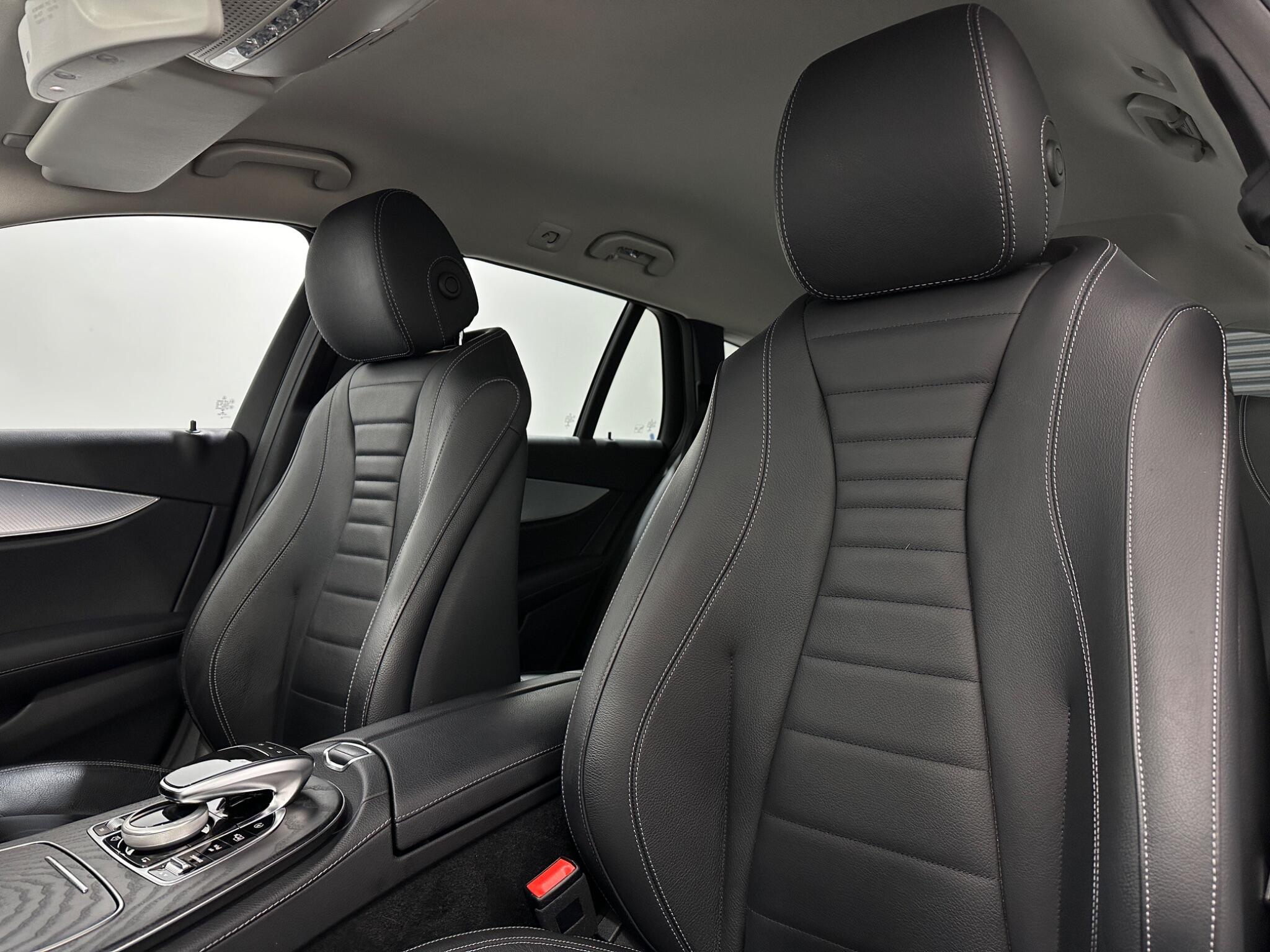 Mercedes-Benz E-Class view 37