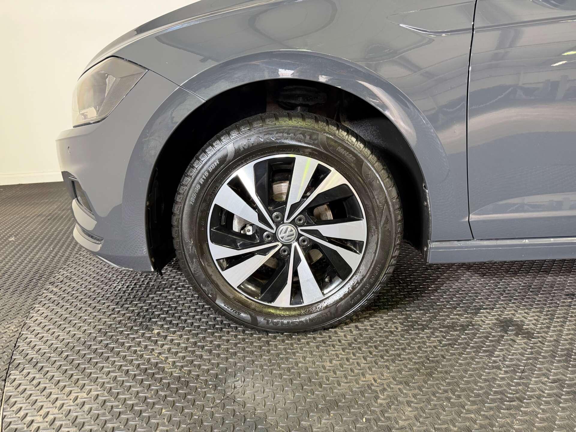 Volkswagen Polo view 52