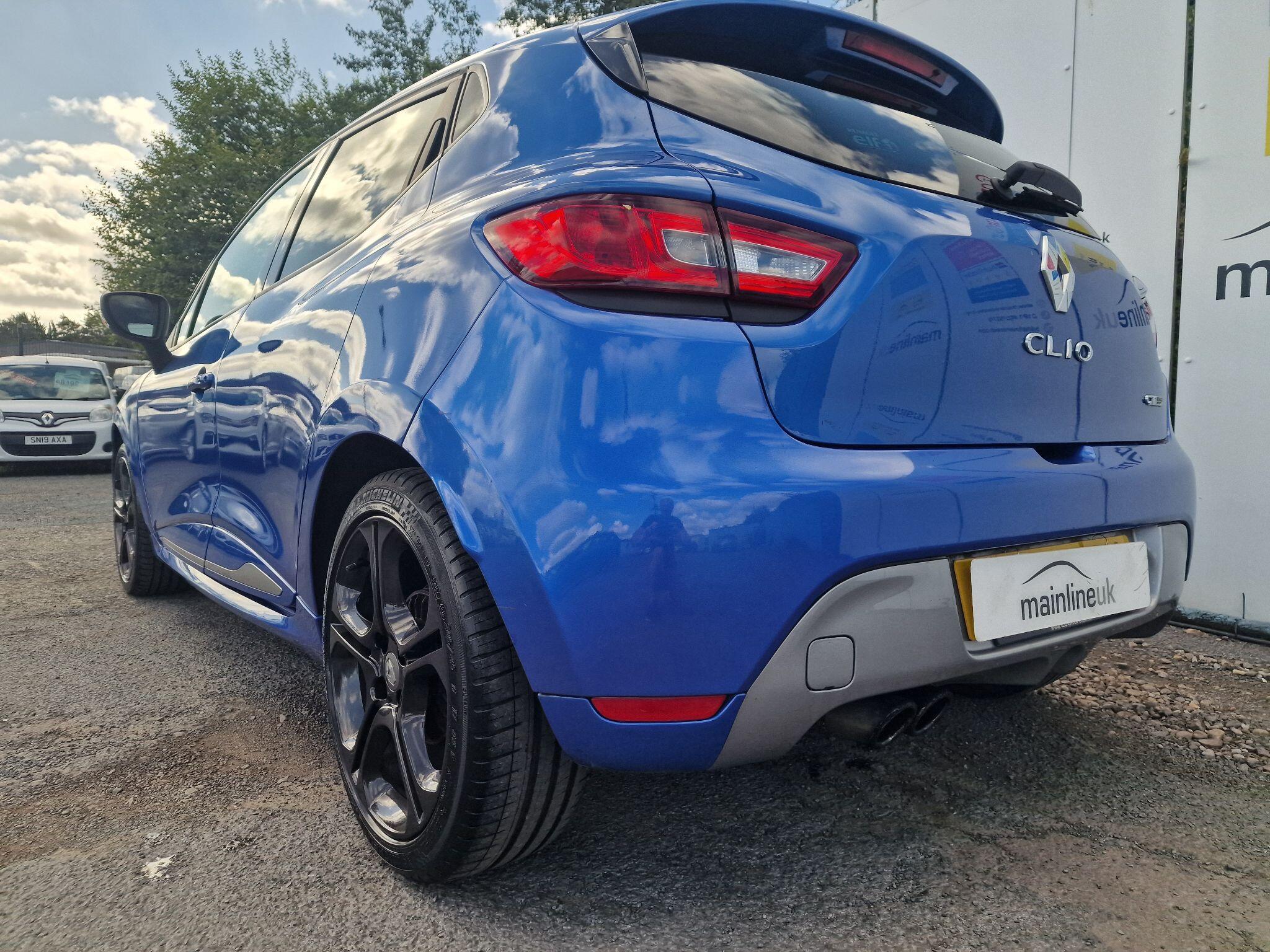 Renault Clio view 21