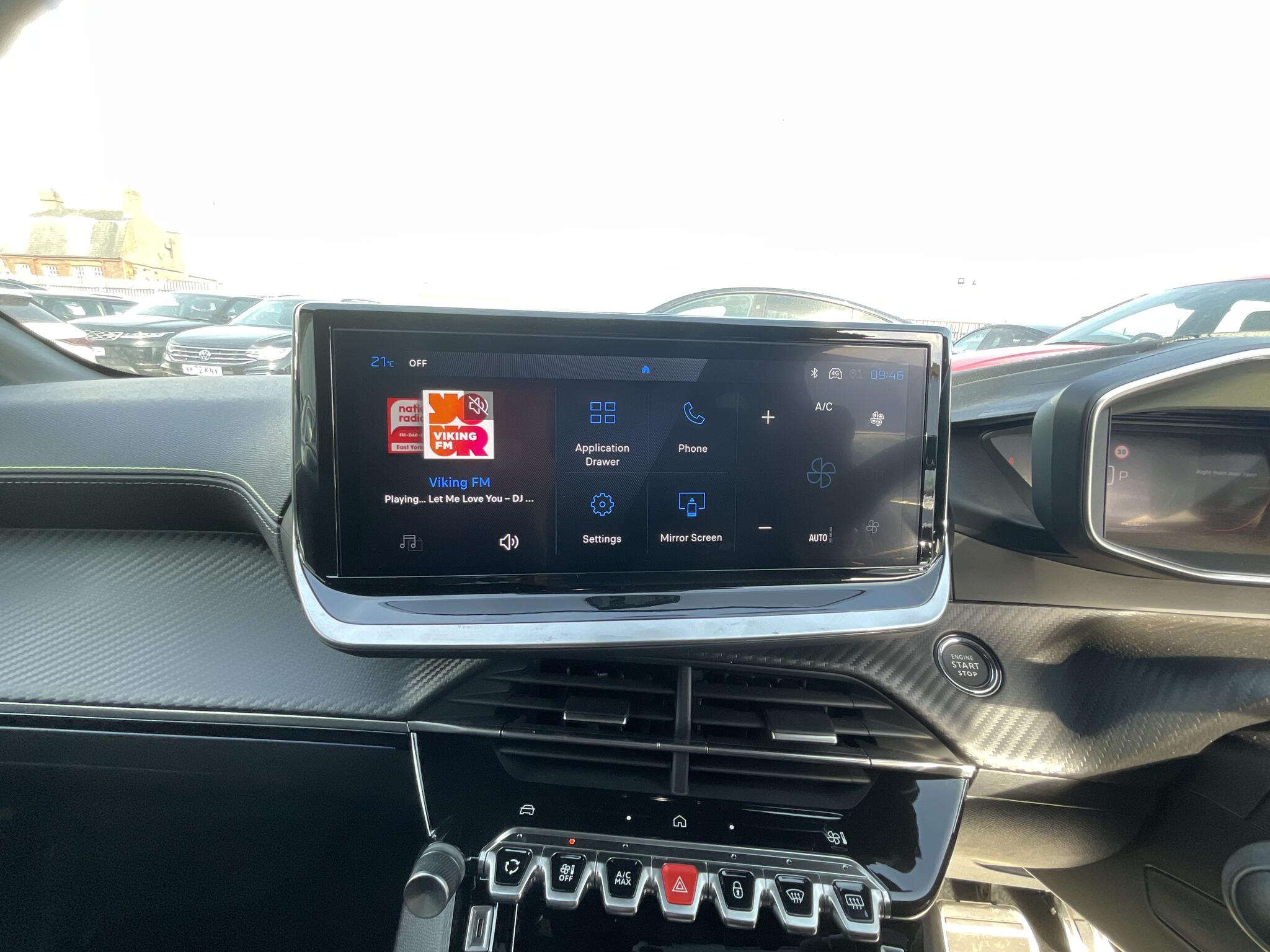 Peugeot 208 view 24
