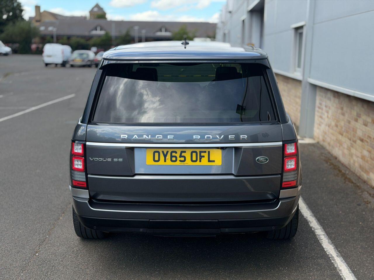 Land Rover Range Rover view 130