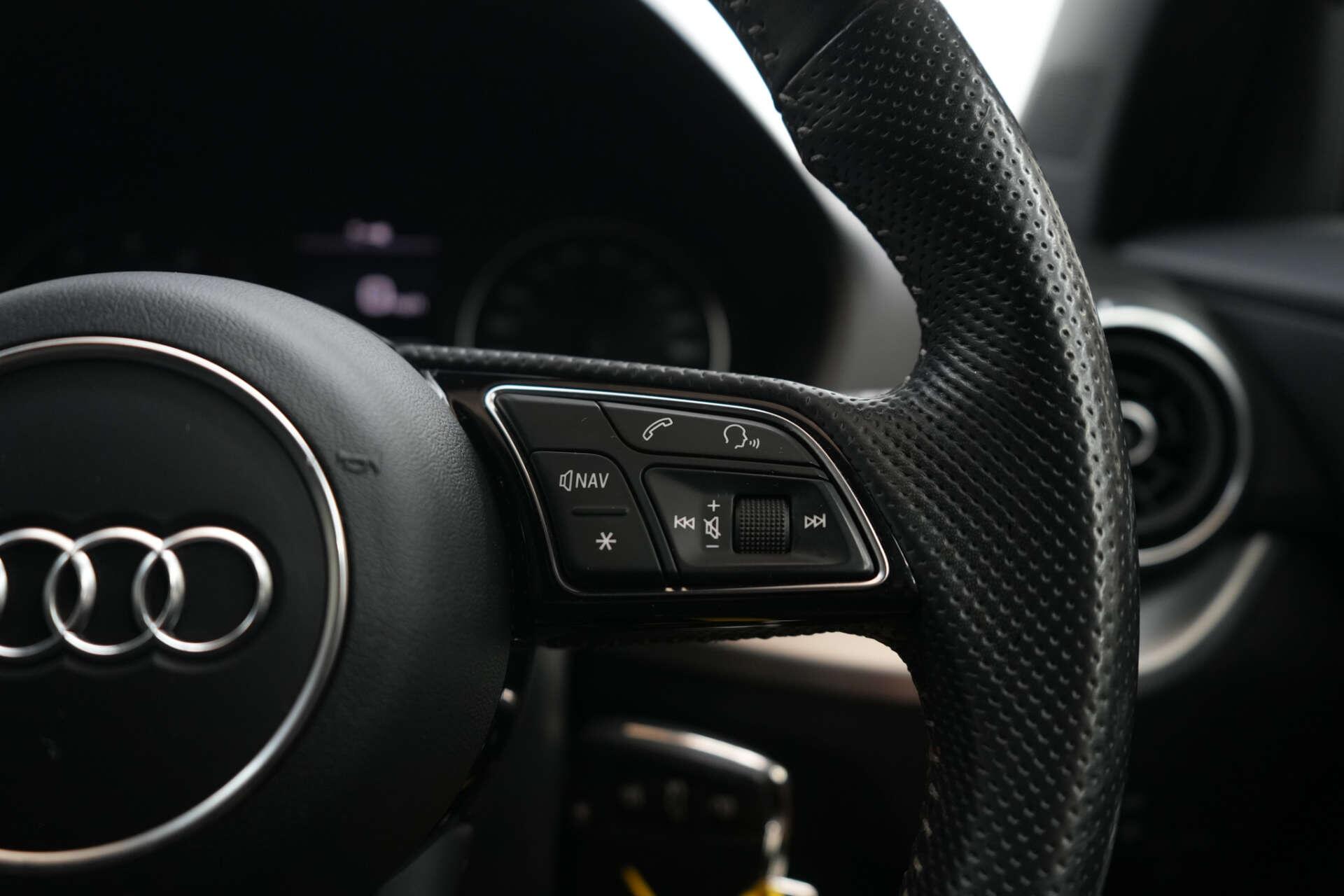 Audi Q2 view 41