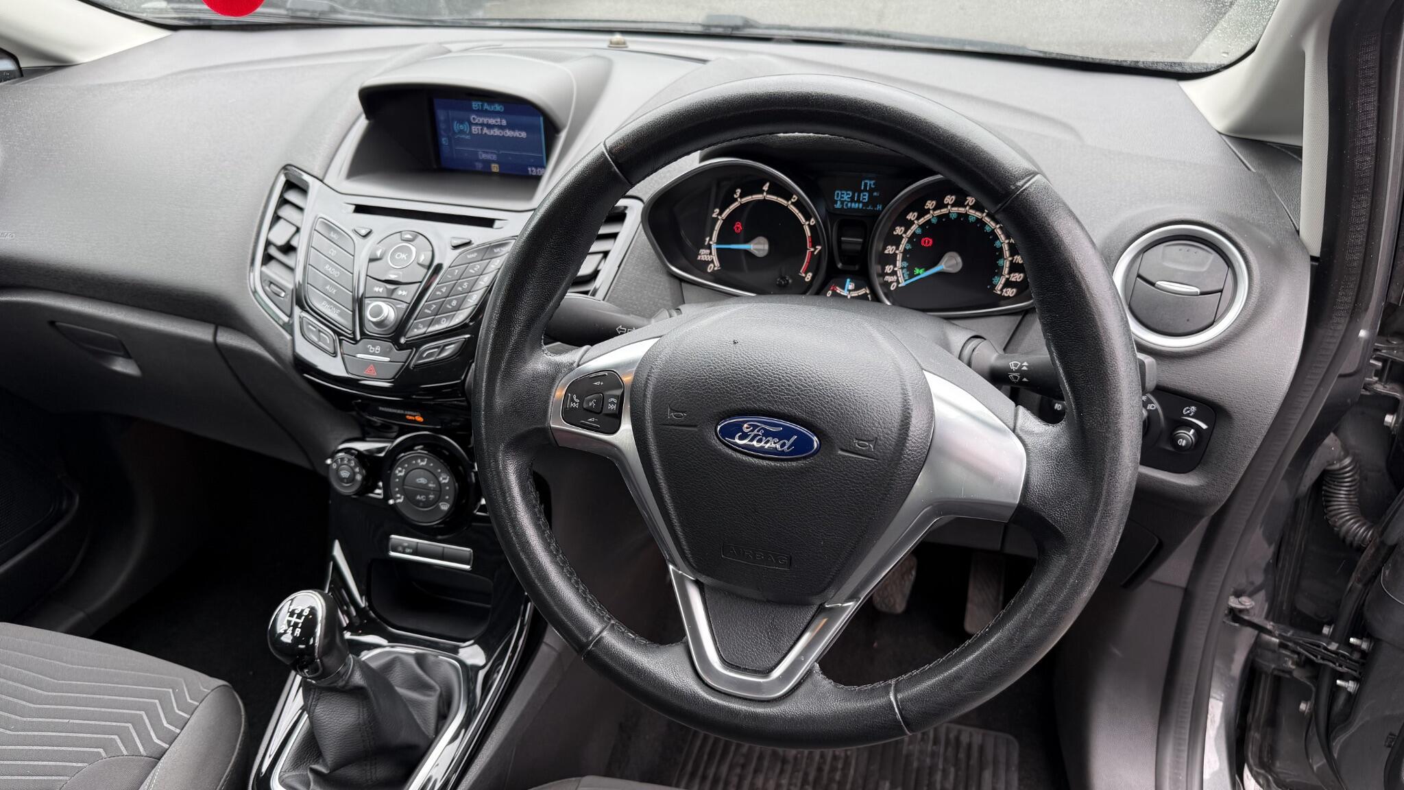 Ford Fiesta view 24