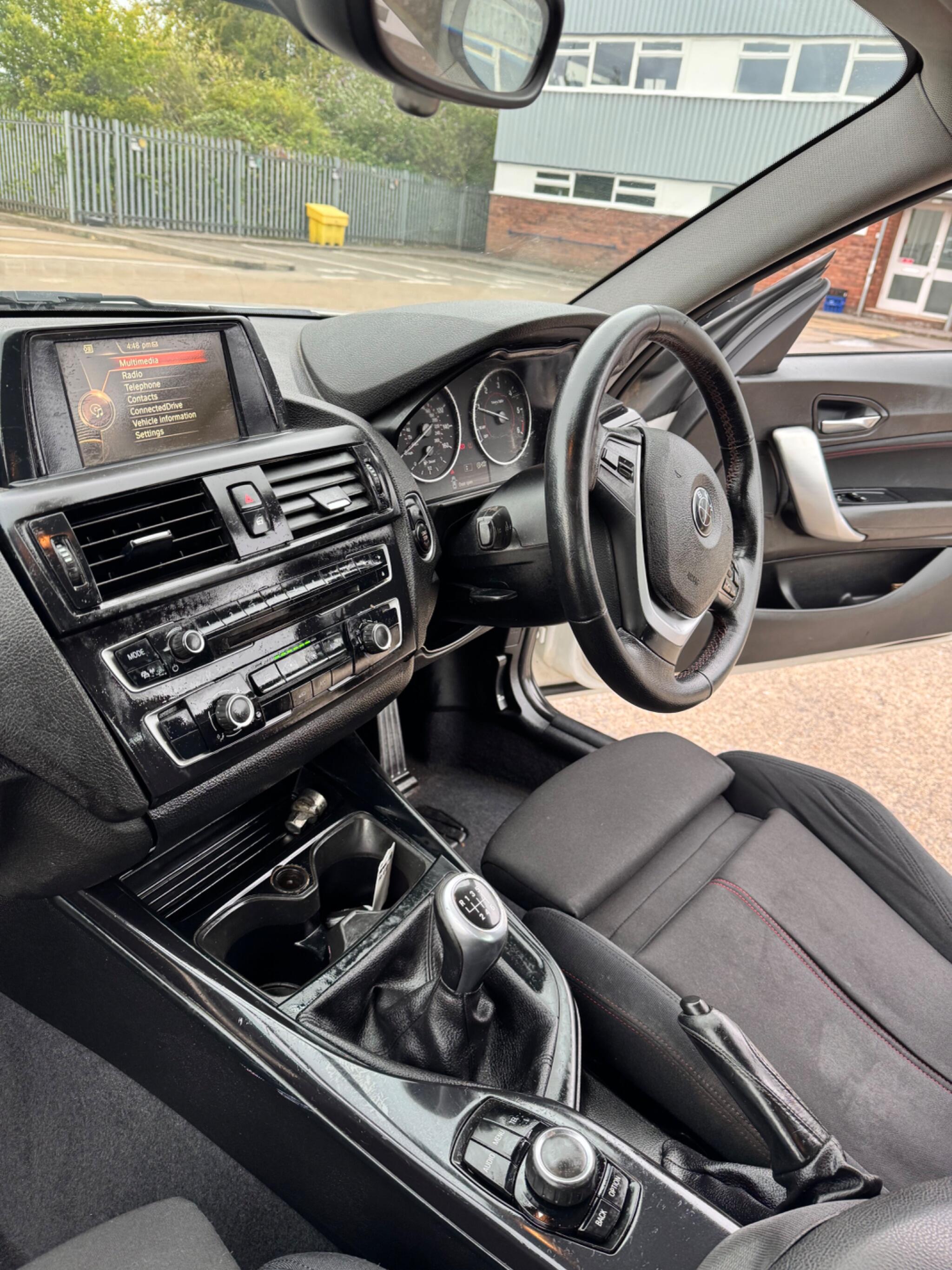 BMW 2 Series view 25