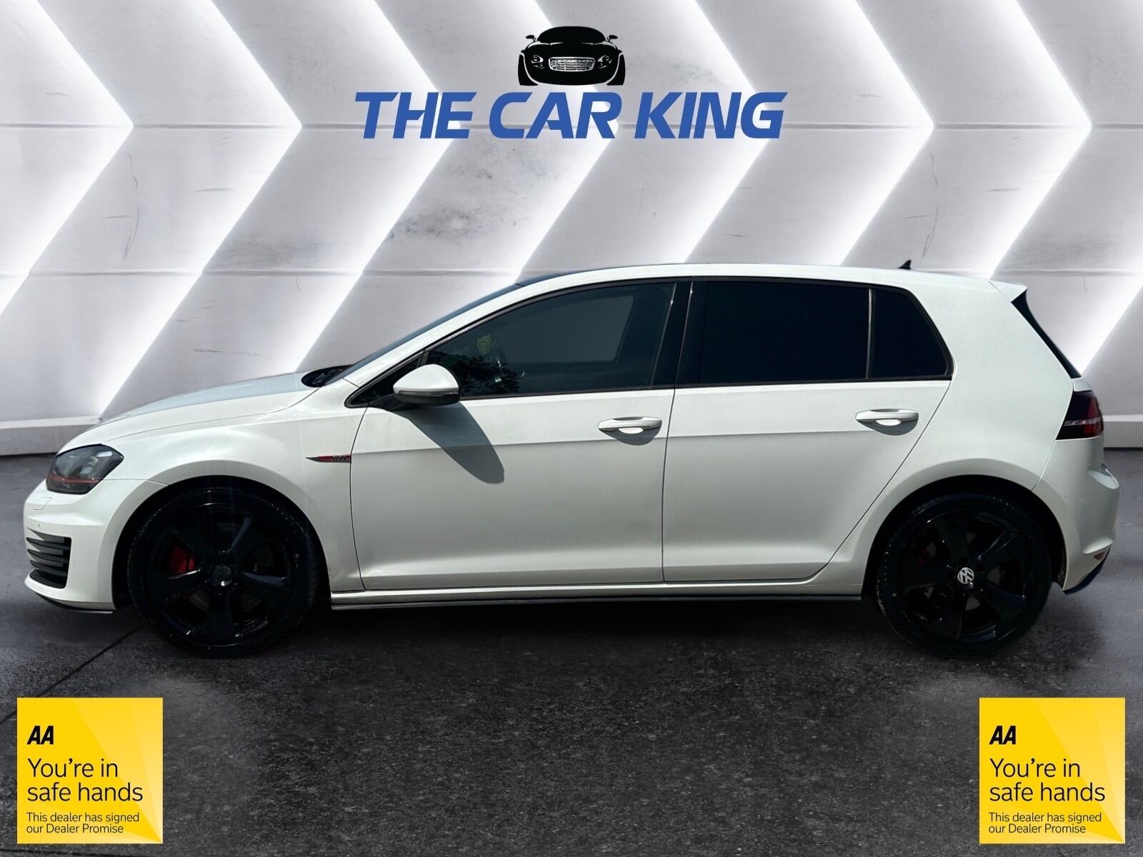 Volkswagen Golf view 5