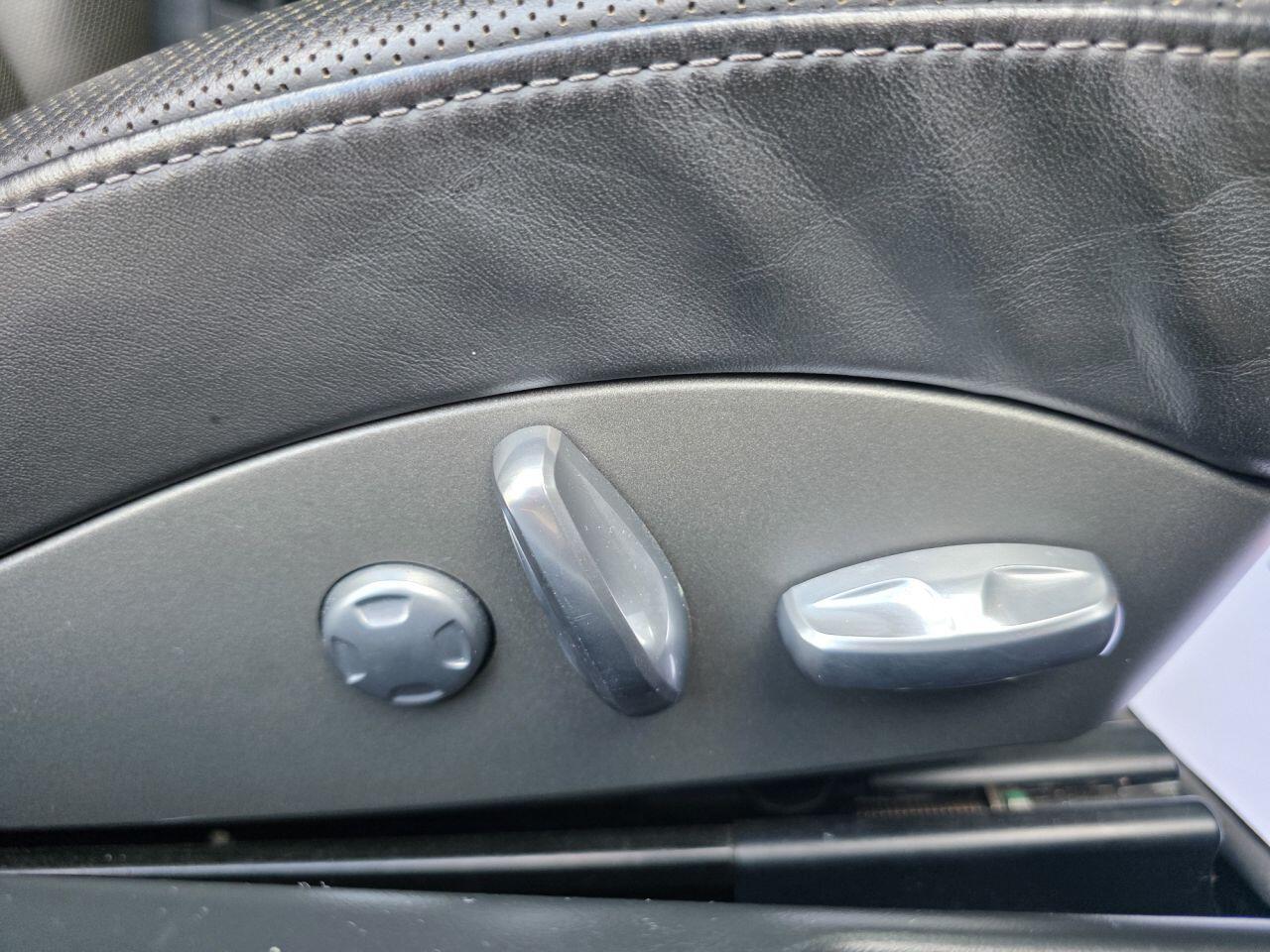 Porsche 911 view 42
