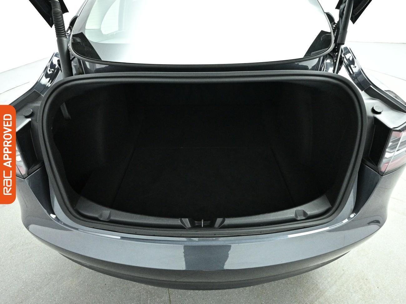 Tesla Model 3 view 29