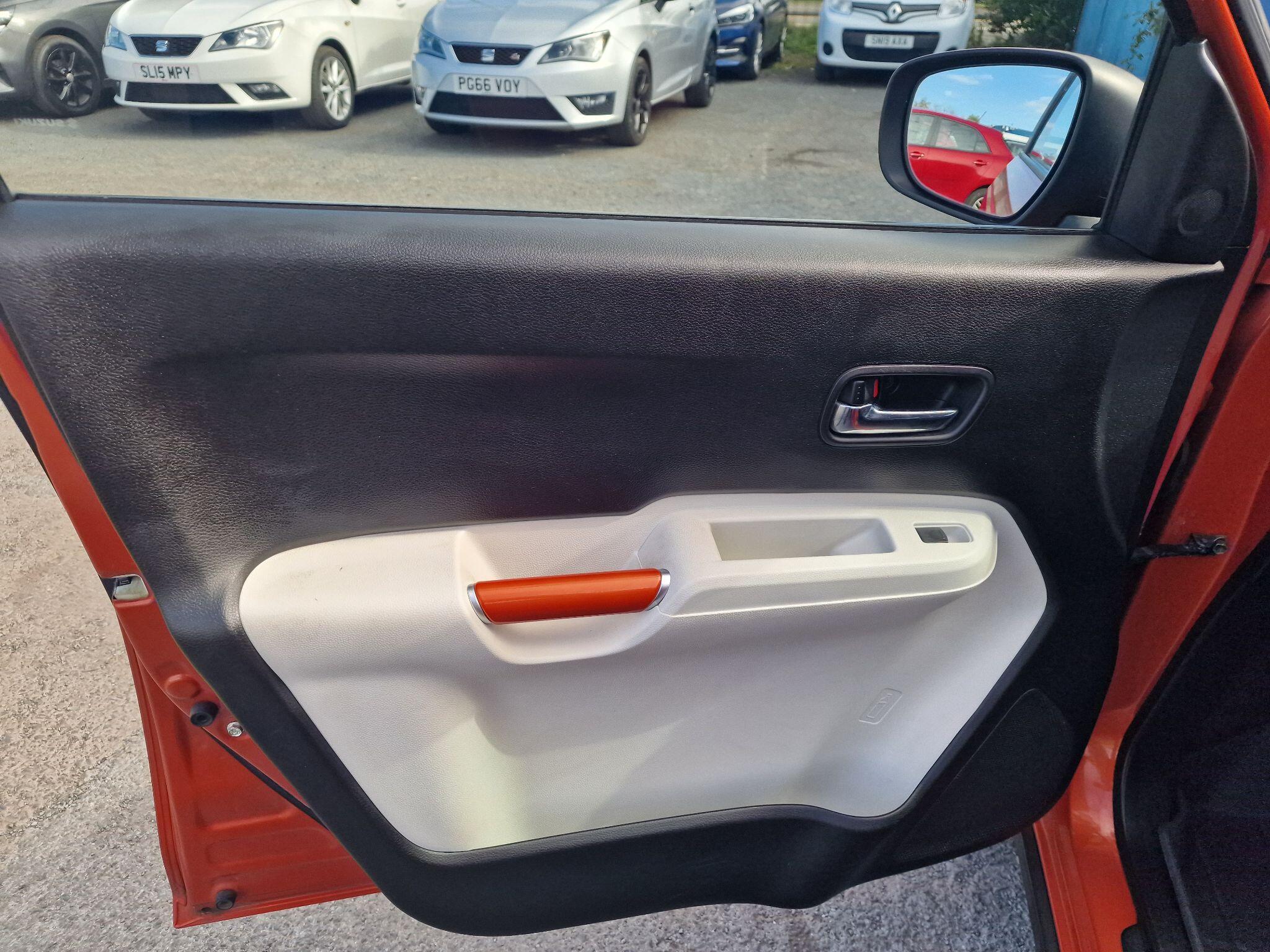 Suzuki Ignis view 44