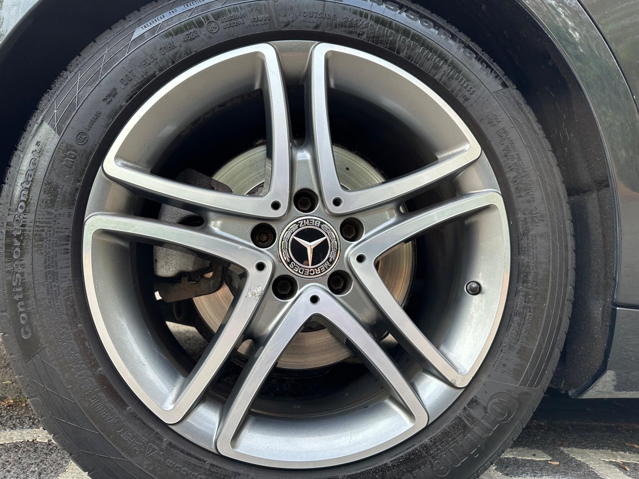 Mercedes-Benz S-Class view 23
