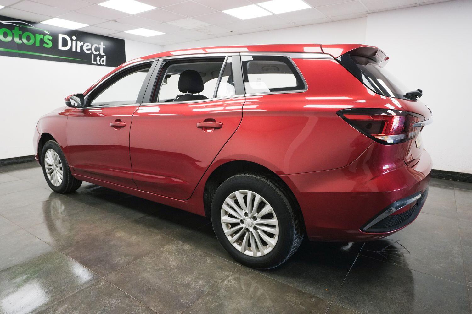 MG MG5 view 6
