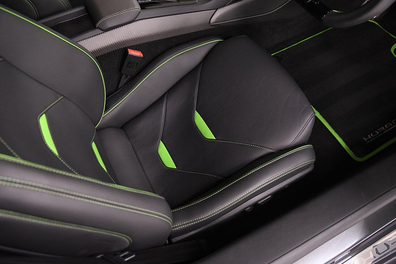 Lamborghini Huracan view 10