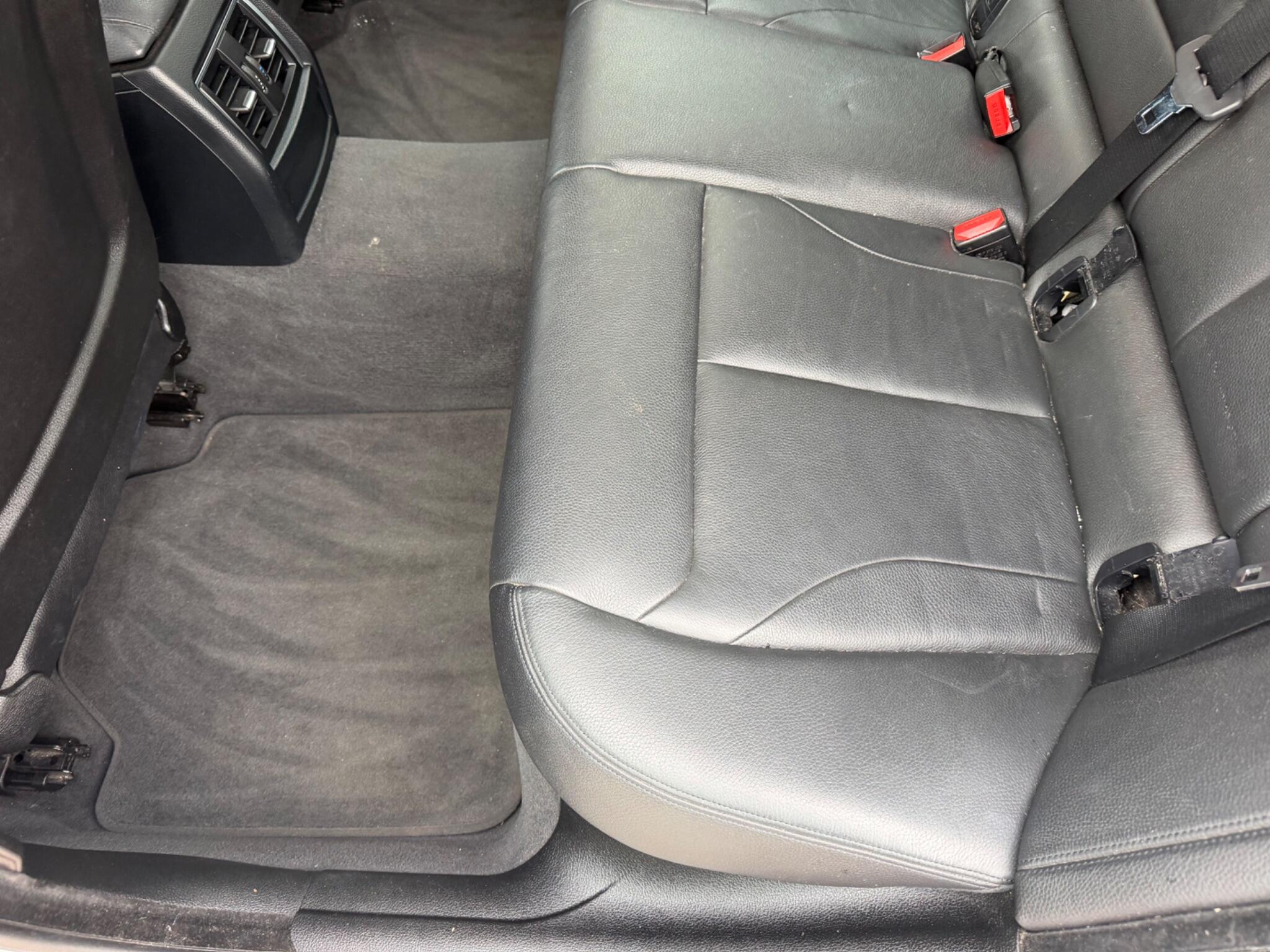 BMW 3 Series view 29