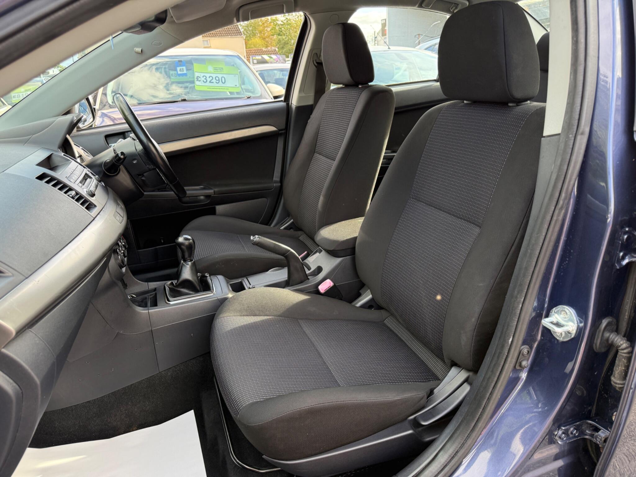 Mitsubishi Lancer - Image 43