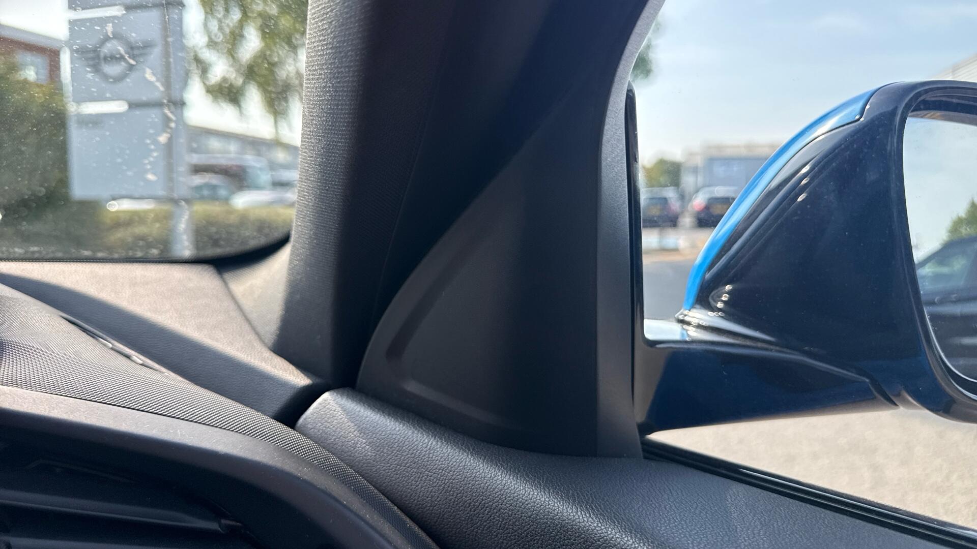 BMW 1 Series view 20