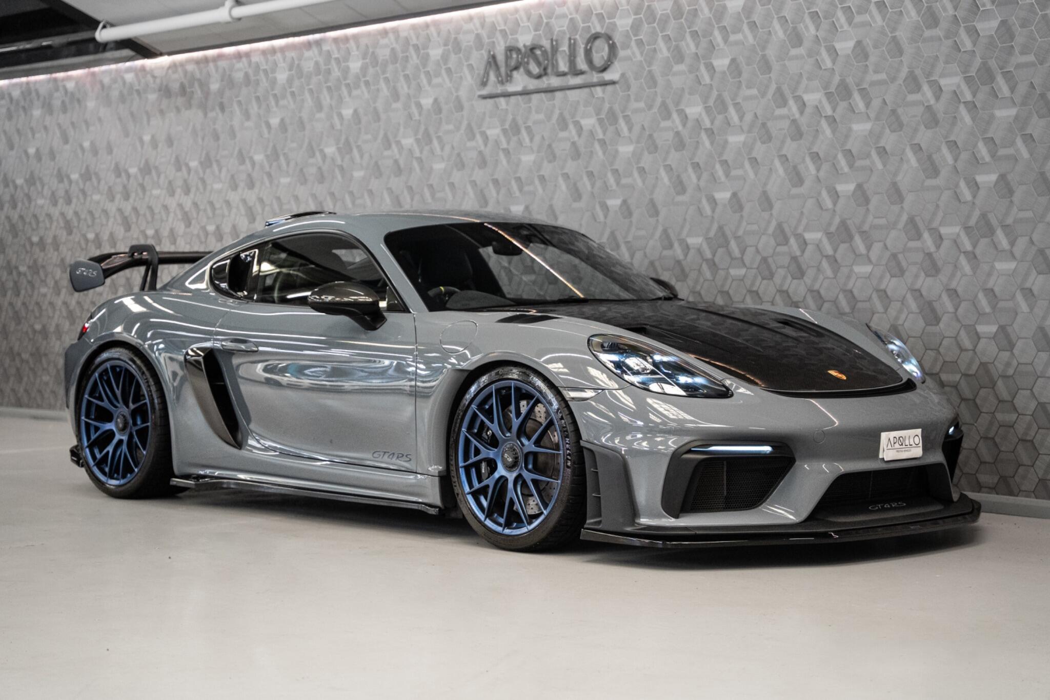 Porsche Cayman view 4