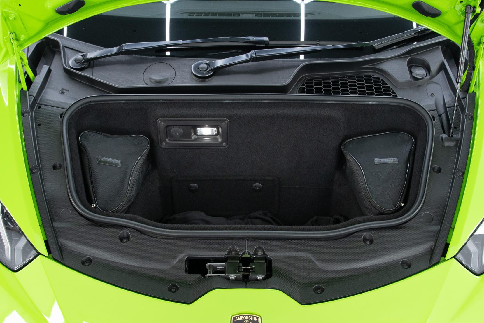 Lamborghini Huracan view 19