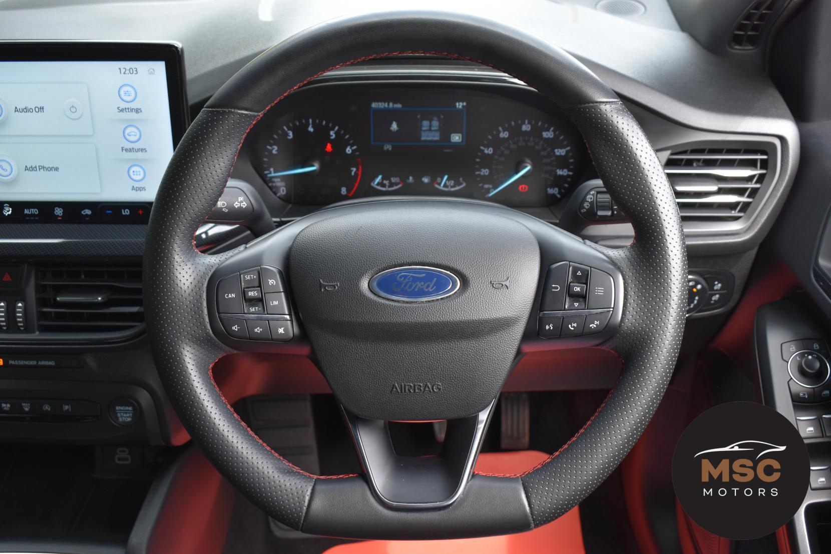 Ford Focus view 42