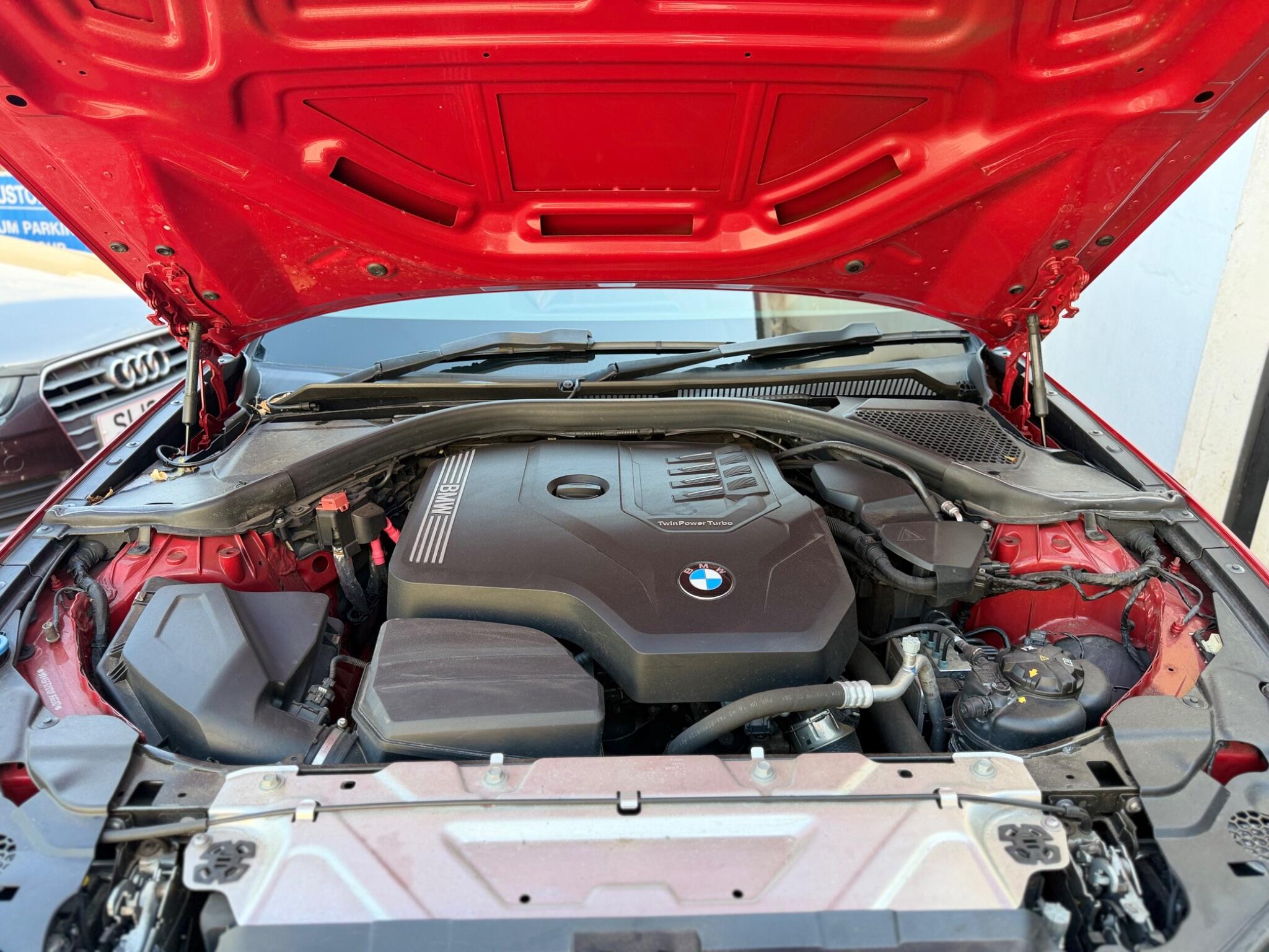 BMW 3 Series view 29