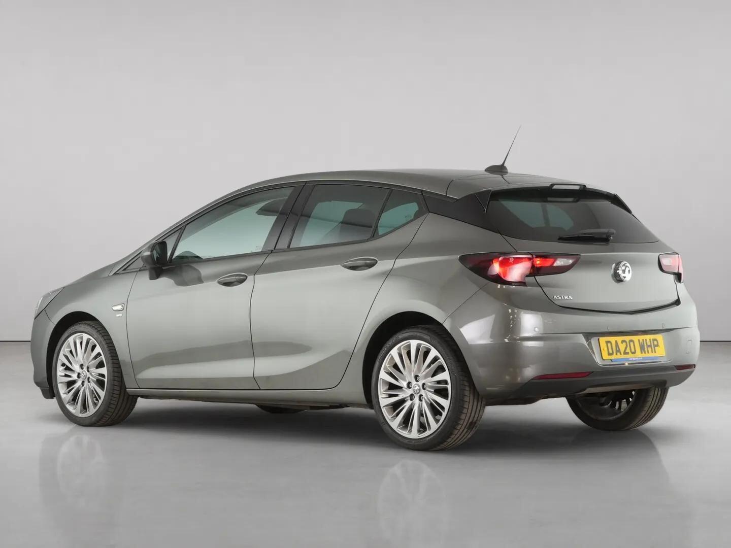 Vauxhall Astra view 9