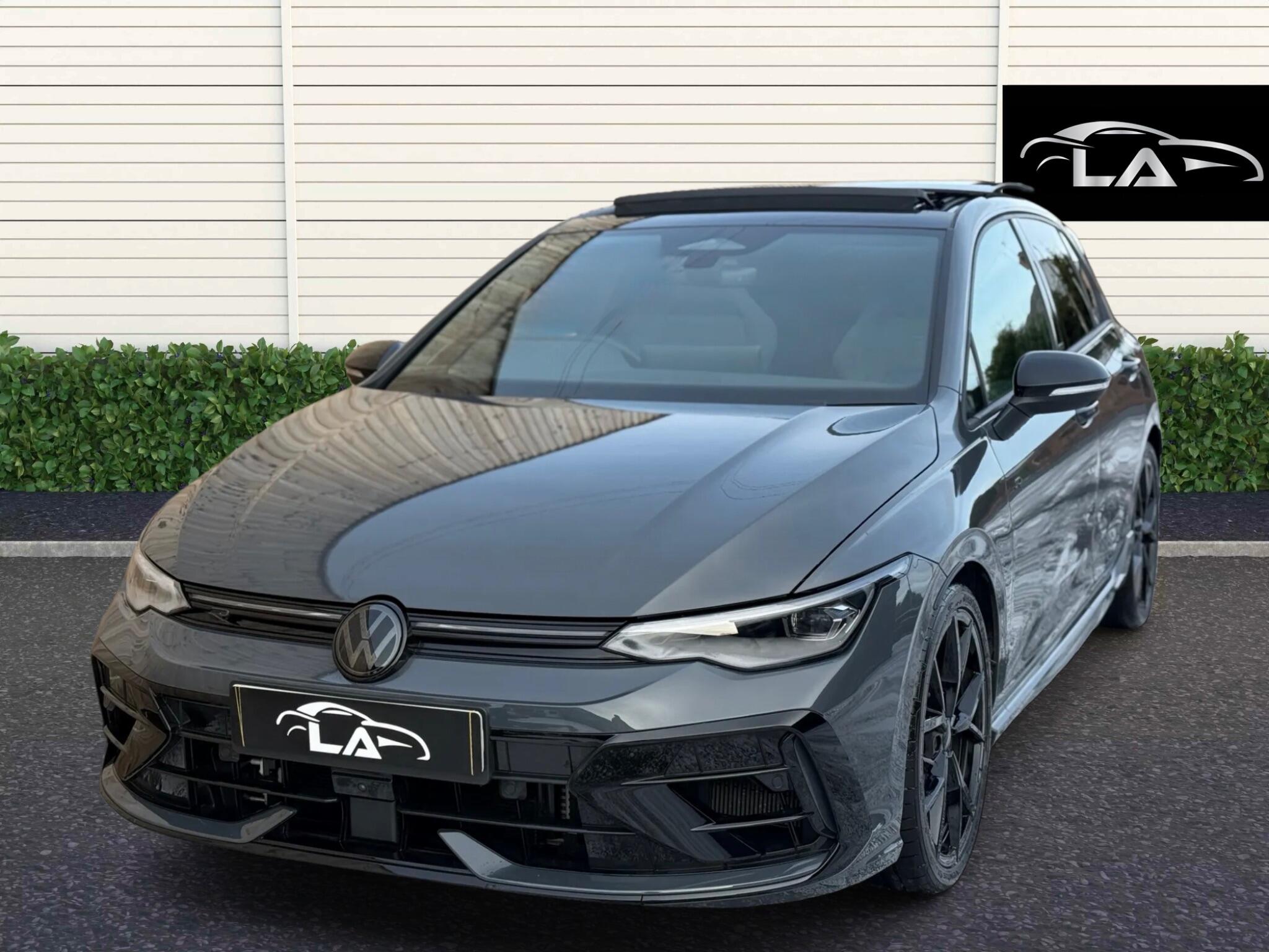 Volkswagen Golf view 2