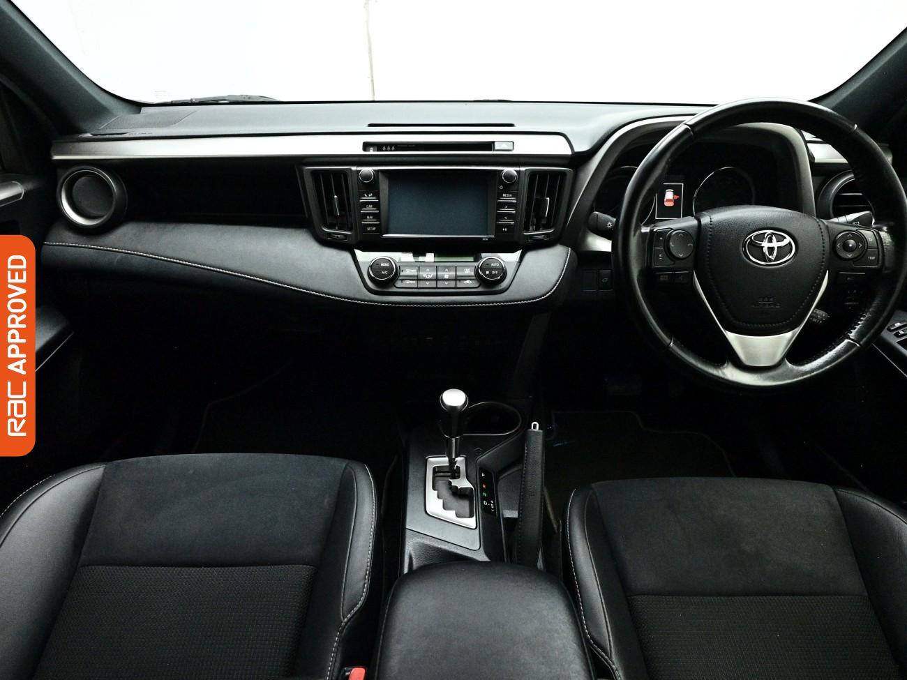Toyota Rav4 view 2