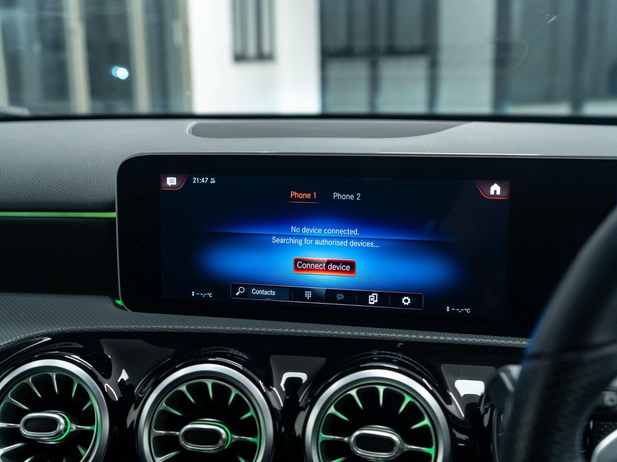 Mercedes-Benz A-Class view 32