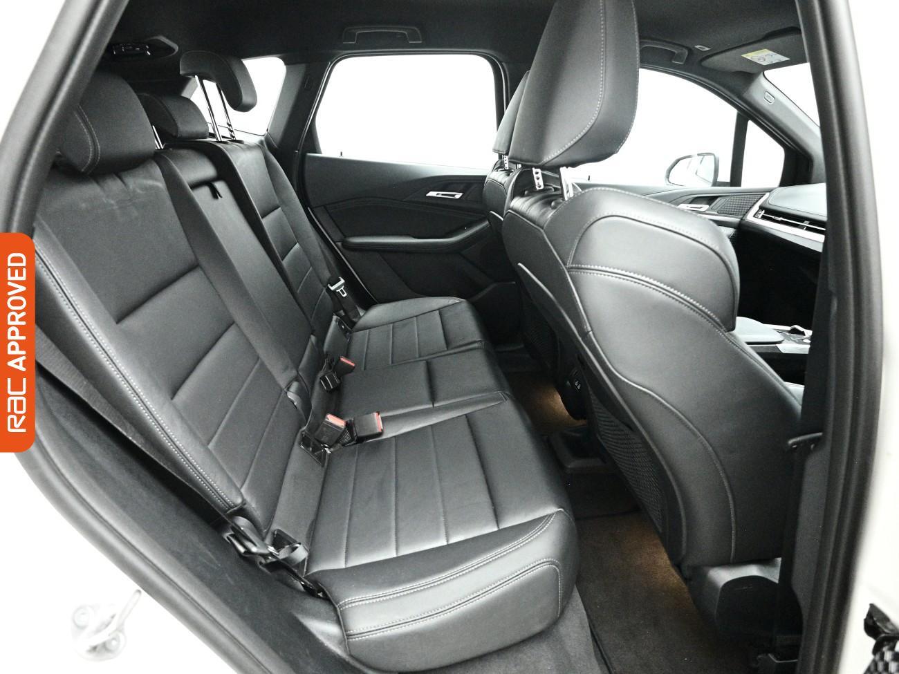 BMW 2 Series view 13