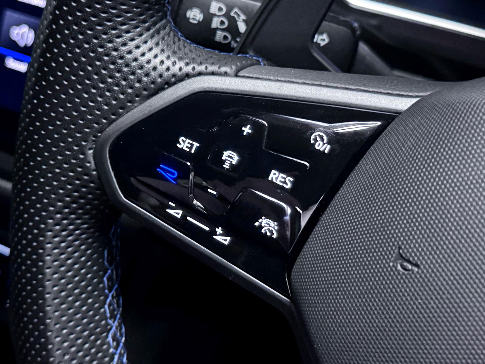 Volkswagen Tiguan view 28