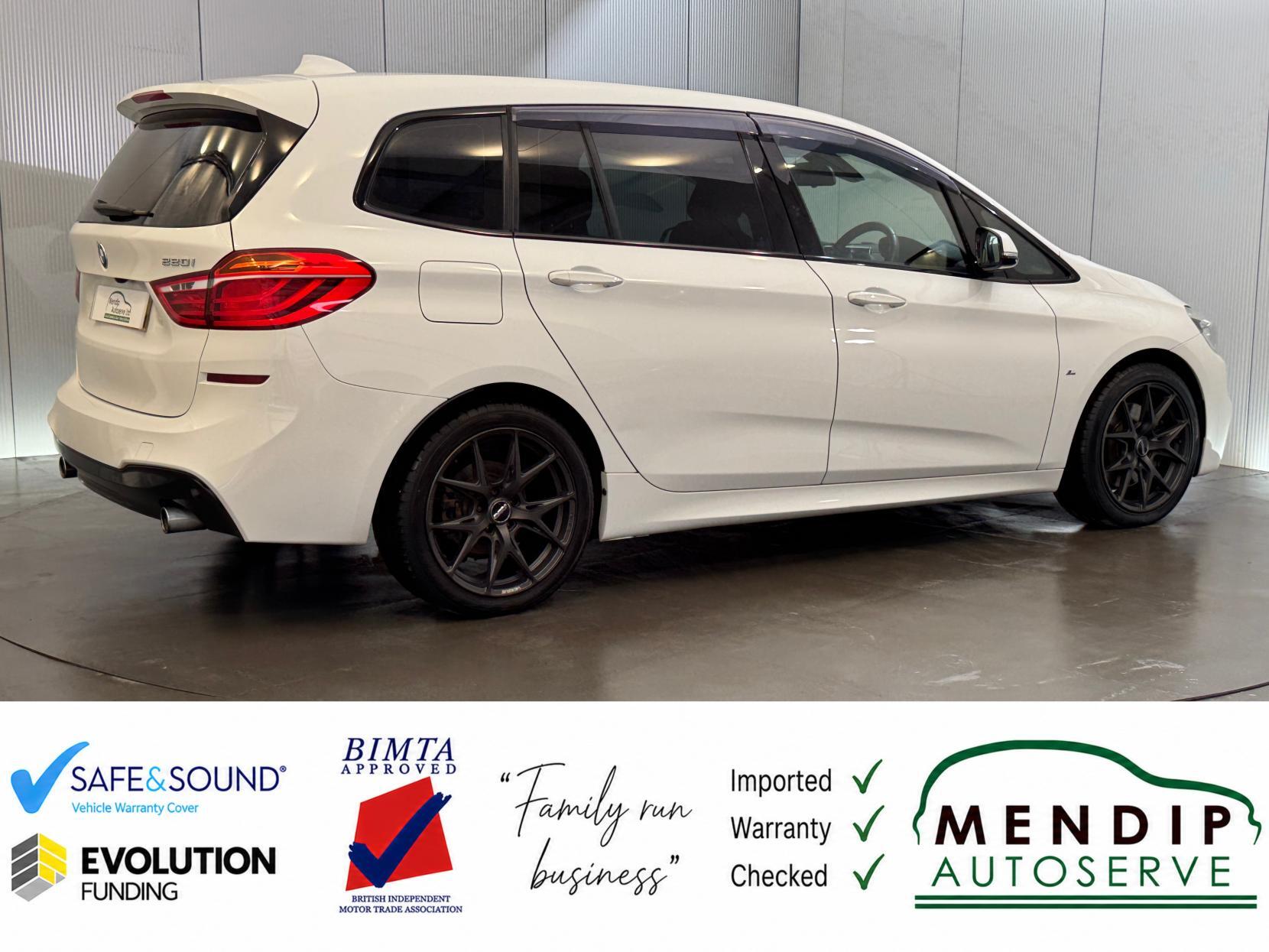 BMW 2 Series view 26