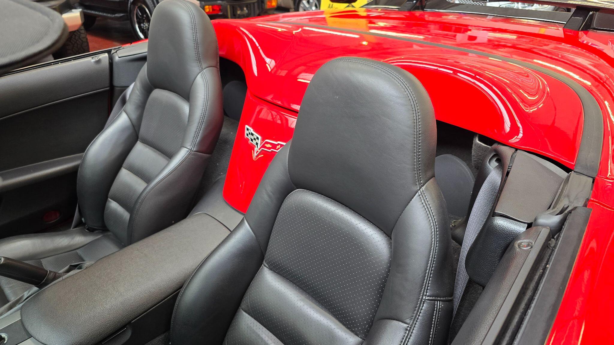 Chevrolet Corvette view 5
