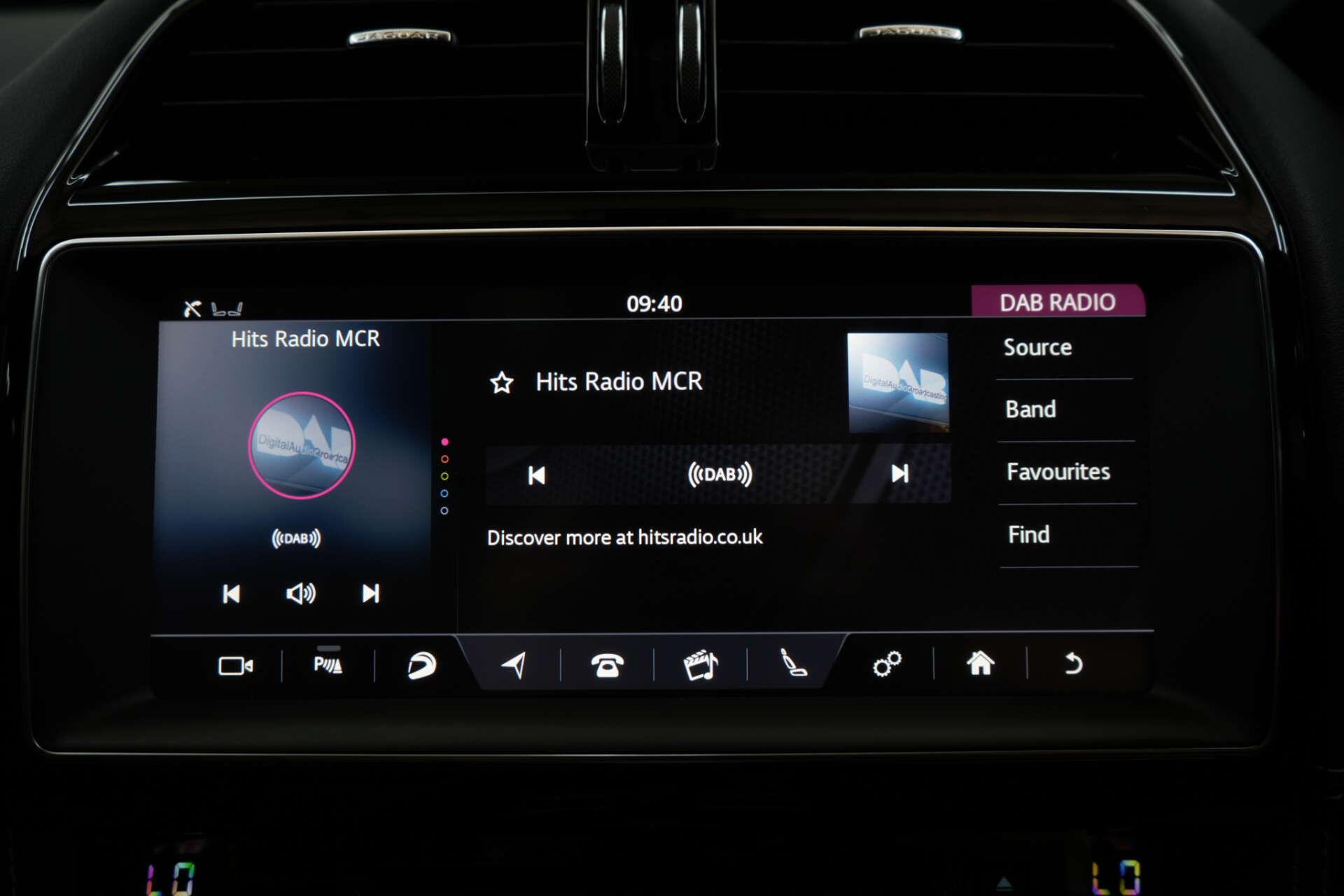 Jaguar F-Pace view 40