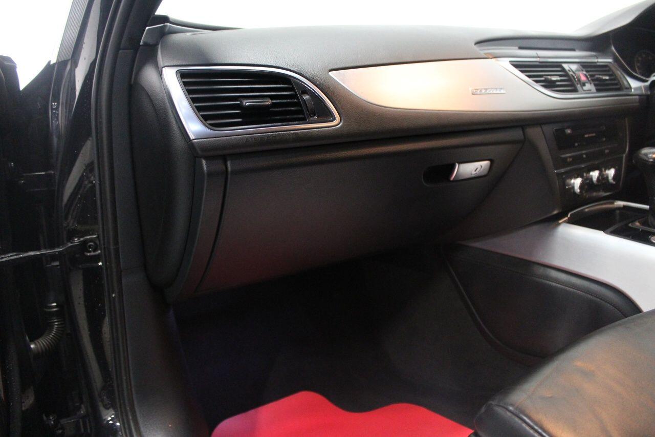 Audi A6 view 31