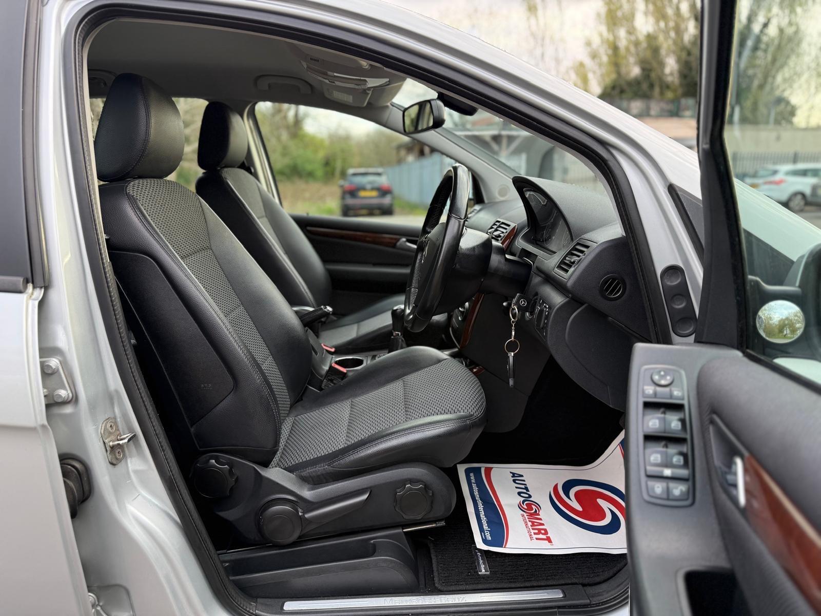 Mercedes-Benz A Class view 28