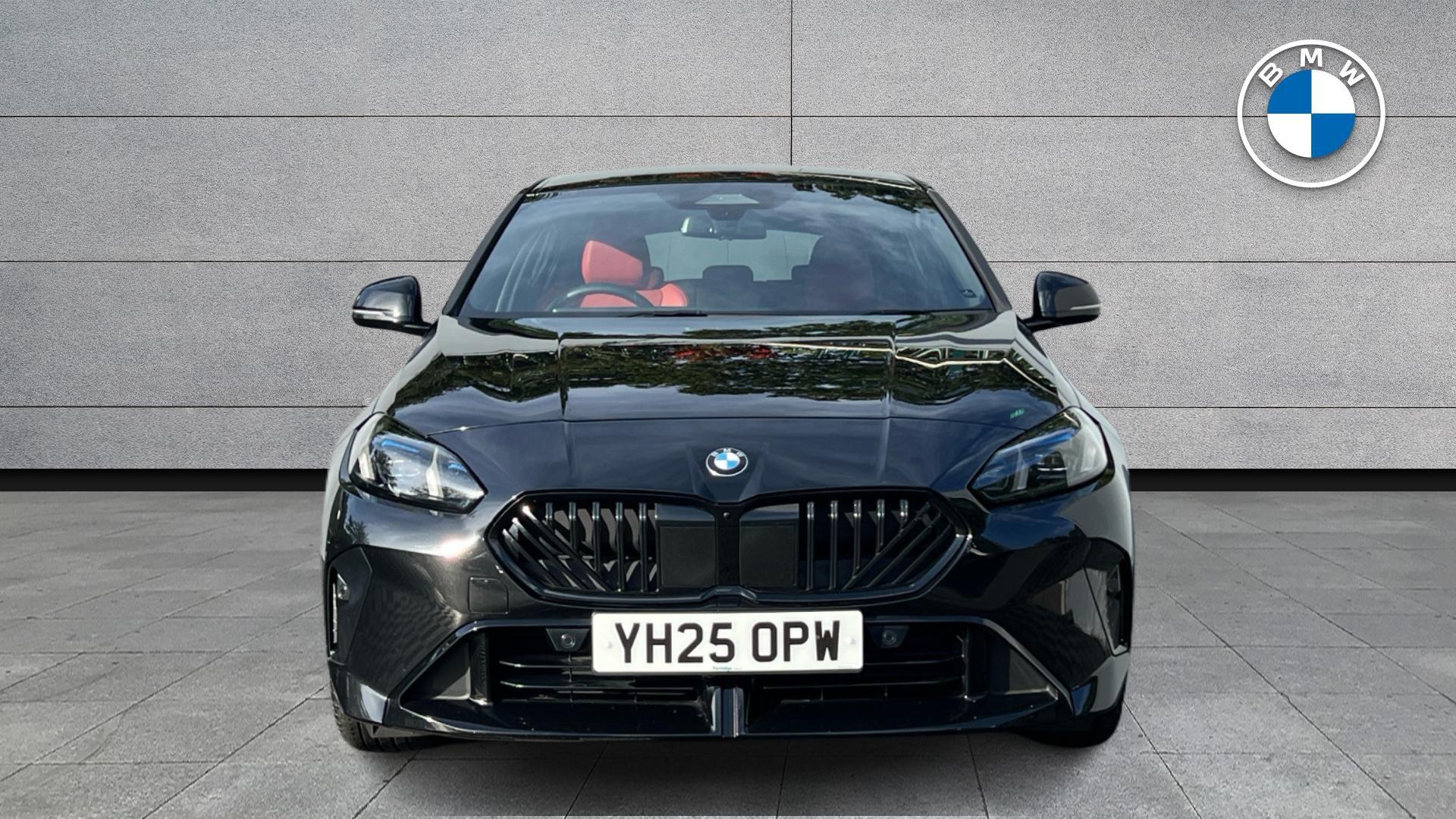 BMW 1 Series view 16