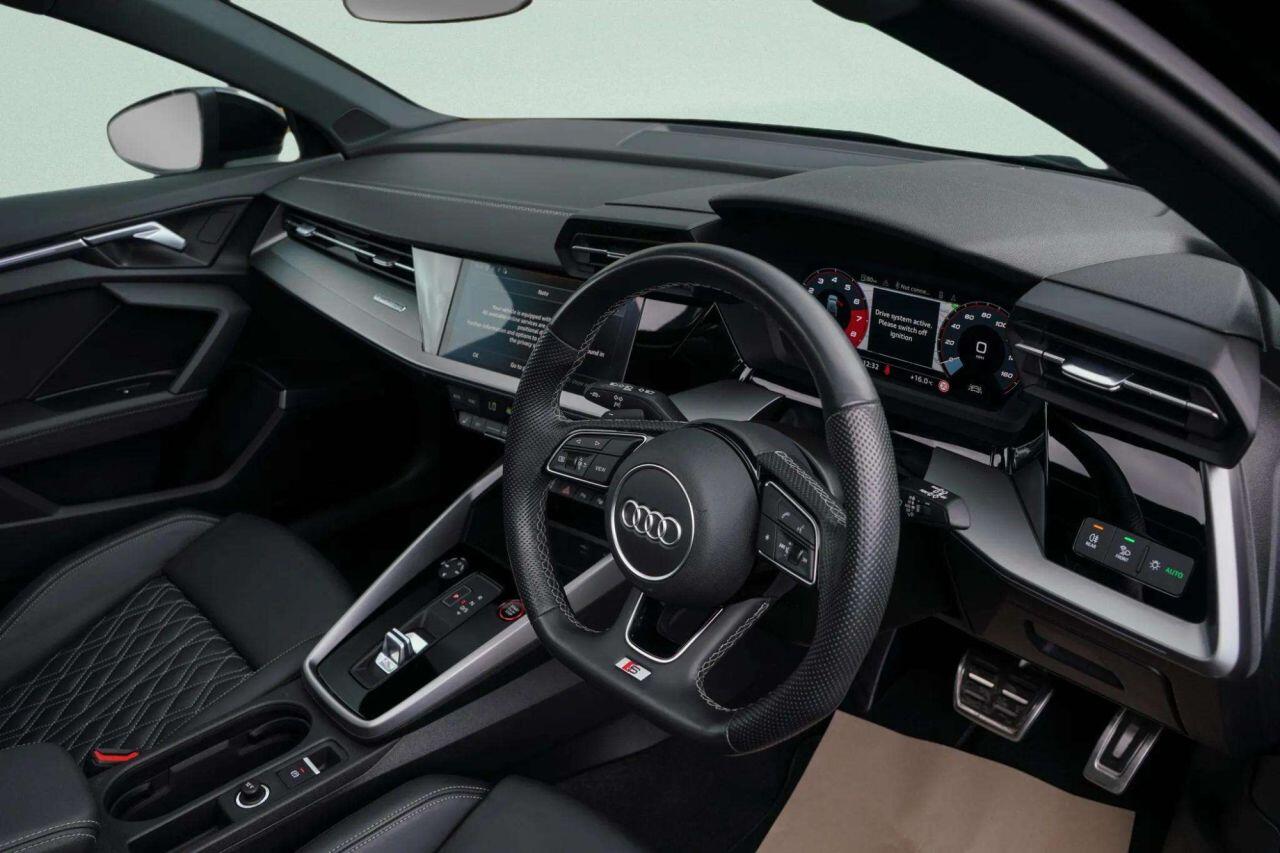 Audi S3 view 17