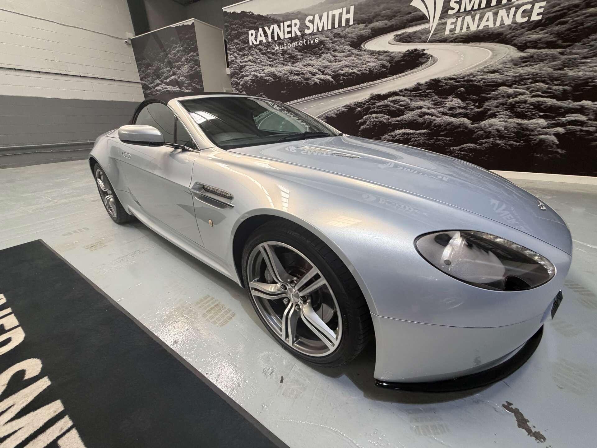 Aston Martin Vantage view 17
